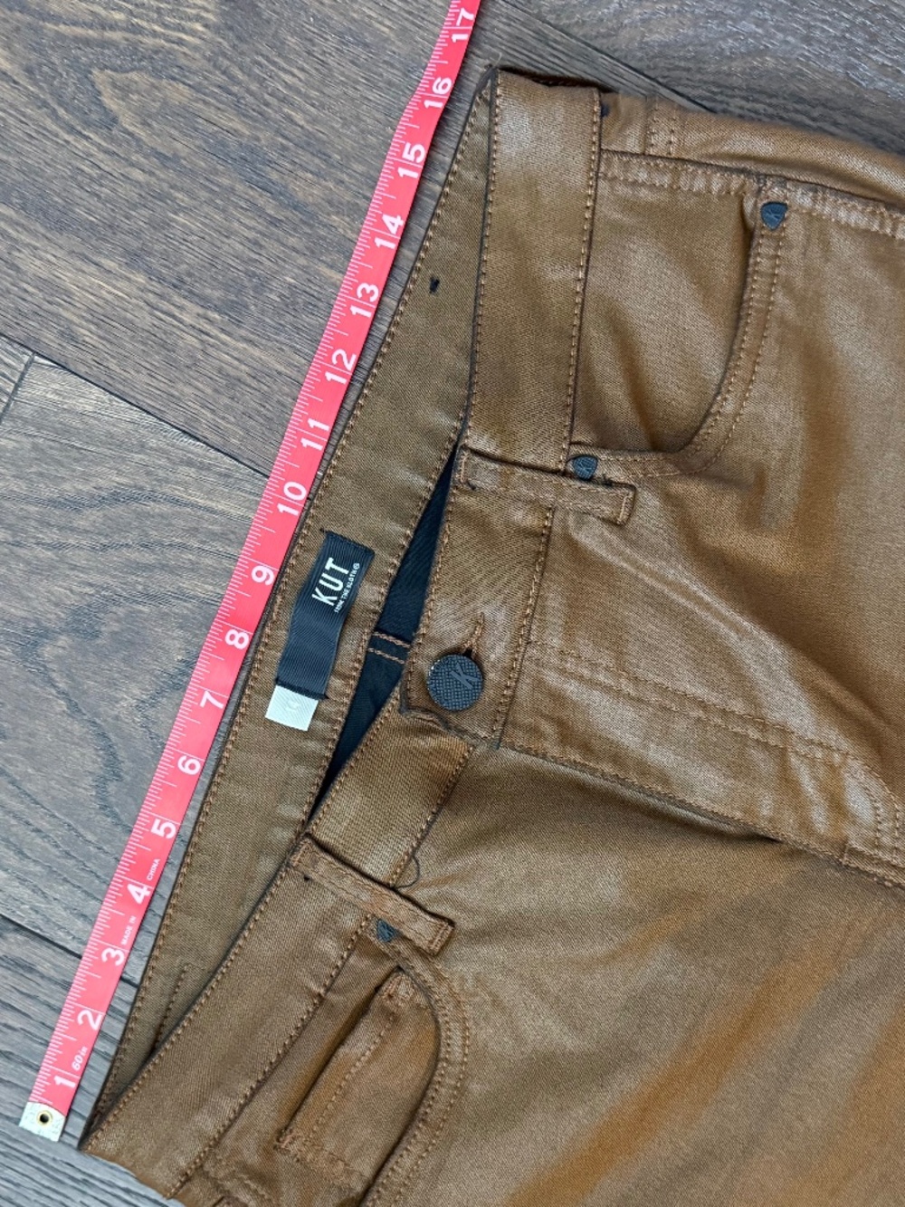 KUT from the Kloth Coated Skinny Jeans — Bronze/Camel, Size 14 - Picture 4 of 8